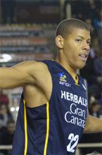 Walter Tavares
