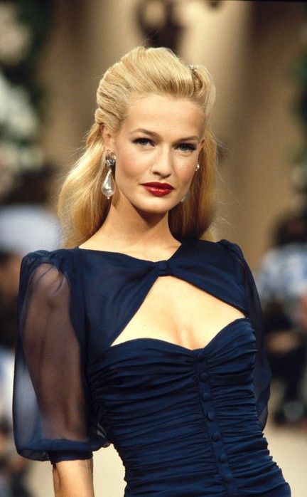 Karen Mulder - Runway 1990's | Karen Mulder Picture #46779204 - 432 x ...