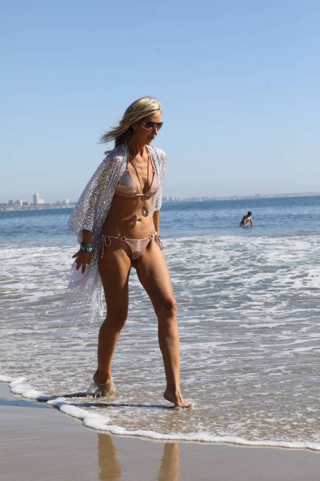 Lady Victoria Hervey – In a bikini at the beach in Malibu