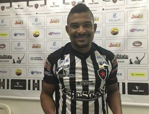 Henik Luiz de Andrade