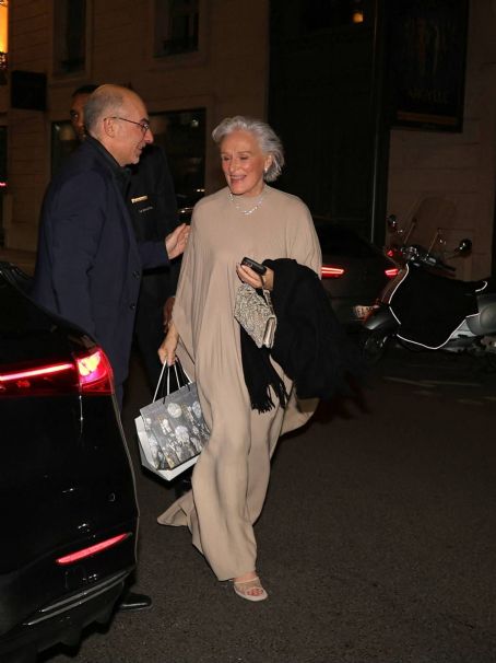 Who is Glenn Close dating? Glenn Close boyfriend, husband