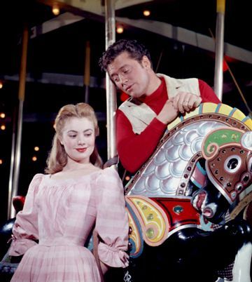 Carousel 1956 Film Musical Starring Gordon MacRae and Shirley Jones