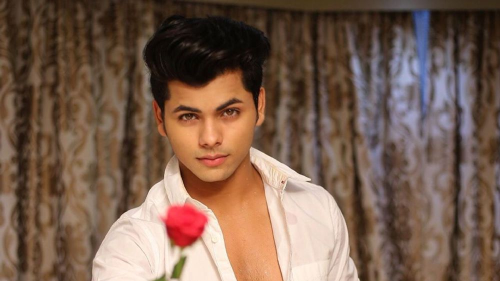 Siddharth Nigam brother Abhishek in hospital actor requests pray for  recovery | हॉस्पिटल में एडमिट Abhishek Nigam, भाई सिद्धार्थ ने दिया हेल्थ  अपडेट, फैंस से की ये रिक्वेस्ट