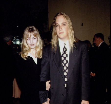 Actress Jennie Garth and boyfriend Daniel Clark attend the American Friends of The Hebrew University's Scopus Award Honoring Aaron Spelling on January 30, 1993 at the Beverly Hilton Hotel in Beverly Hills, California