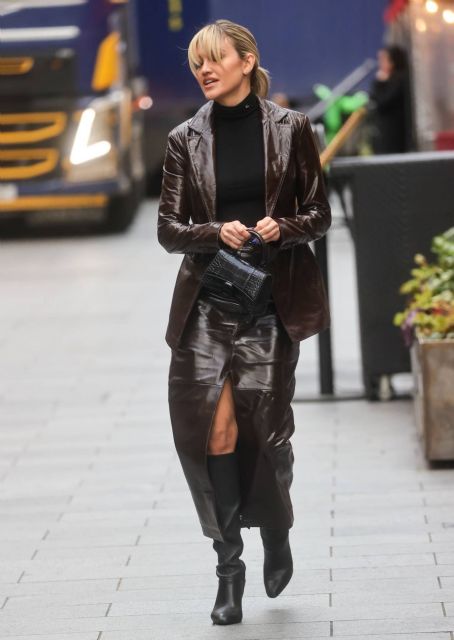 Ashley Roberts – In chocolate leather skirt and jacket seen at Heart ...