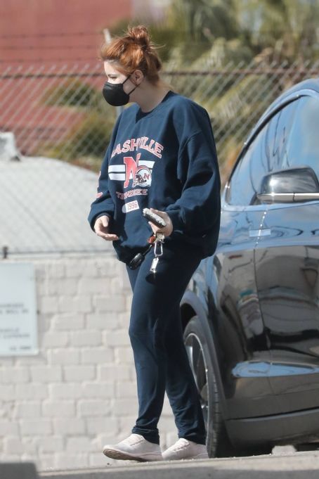Ariel Winter – Seen while out in Beverly Hills