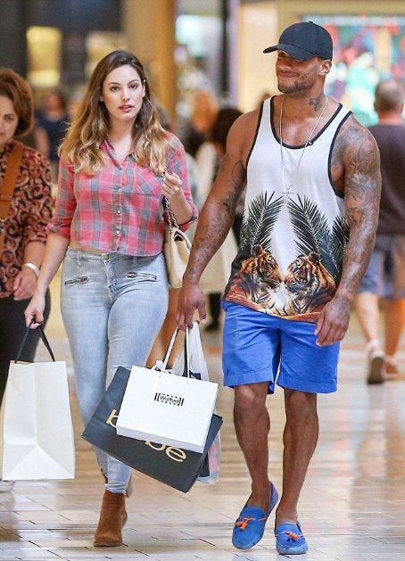 Still back on, then? Kelly Brook and David McIntosh go shopping in LA after Mexican getaway