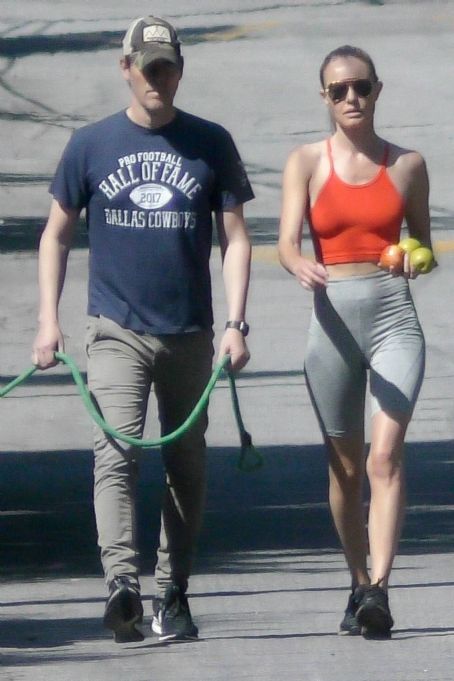 Kate Bosworth – Walk with her husband Micheal Polish in LA