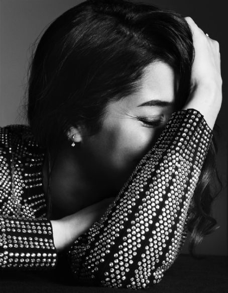 Leïla Bekhti, Elle Magazine 23 March 2018 Cover Photo - France