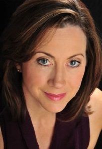 Leslie Castay