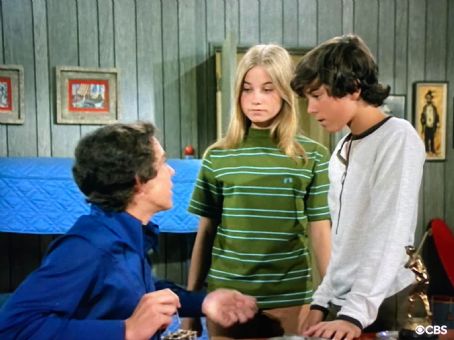 The Private Ear | Maureen McCormick Picture #107905205 - 454 x 340 ...