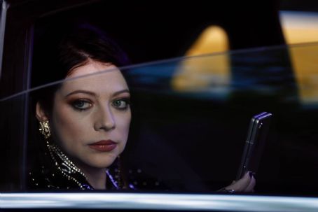 Michelle Trachtenberg – On the set of ‘Gossip Girl’ in New York