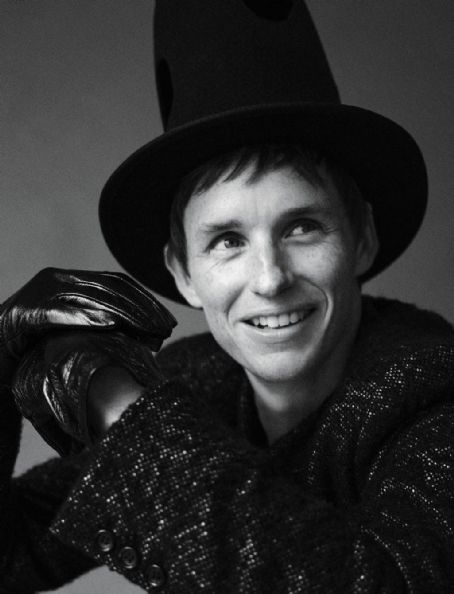 女性情報誌 Vogue Greece October 2022 Eddie Redmayne Vogue Greece