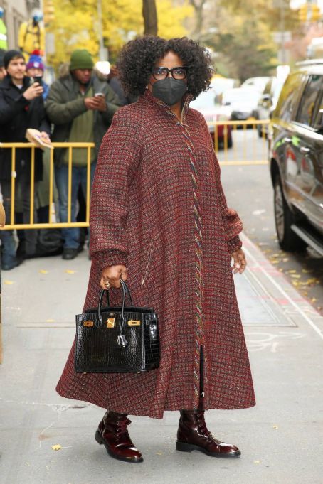 LaTanya Richardson Jackson – Leaves The View in New York