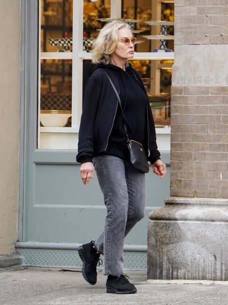 Jessica Lange – Shopping in New York