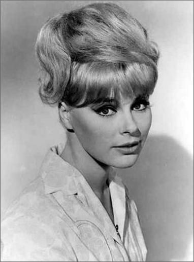 Elke Sommer | Elke Sommer Picture #15350012 - 382 x 517 - FanPix.Net