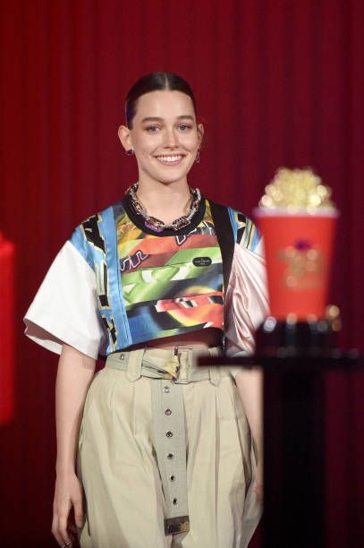 Victoria Pedretti - The 2021 MTV Movie & TV Awards Picture - Photo of