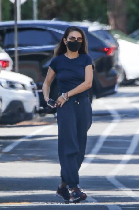 Mila Kunis – Running errands in Los Angeles | Mila Kunis Picture