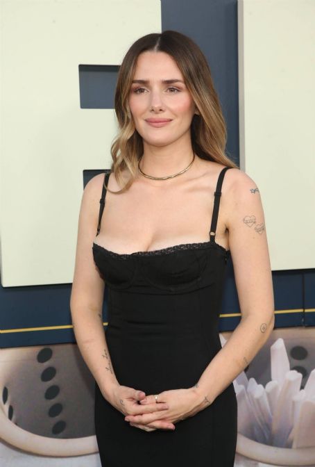 Addison Timlin – The Premiere of FX’s The Bear at Goya Studios in Los Angeles