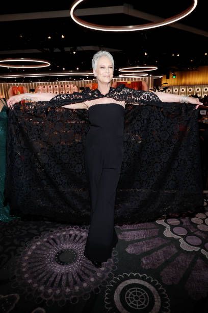 Jamie Lee Curtis - The 80th Annual Golden Globe Awards (2023)