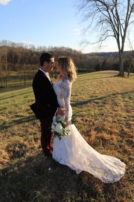 Miranda Lambert and Brendan Mcloughlin (I) - Marriage