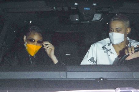 Winnie Harlow – Out for a dinner at Craigs in West Hollywood - FamousFix