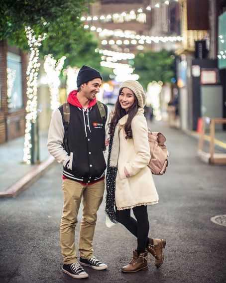 Wil Dasovich and Alodia Gosiengfiao - Hookup