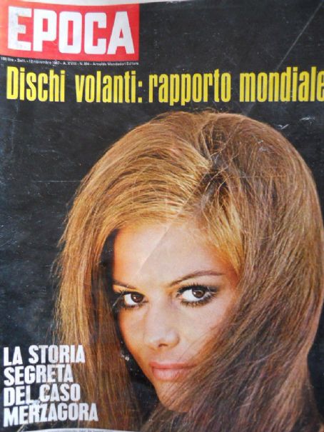 Claudia Cardinale, Epoca Magazine 12 November 1967 Cover Photo - Italy