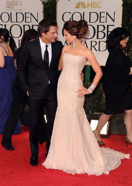 Len Wiseman and Kate Beckinsale arrives at the 69th Annual Golden Globe Awards held at the Beverly Hilton Hotel on January 15, 2012 in Beverly Hills