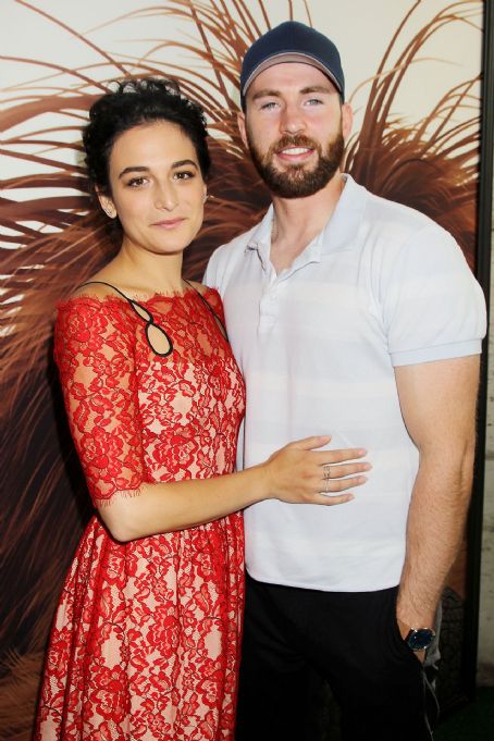 Chris Evans and Jenny Slate - Dating