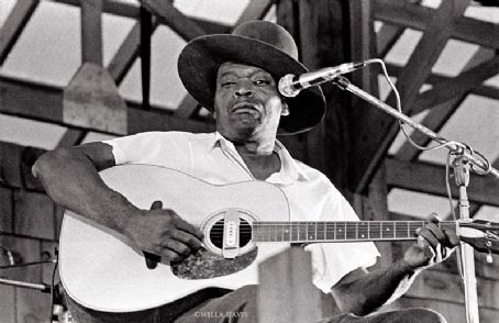 Robert Pete Williams