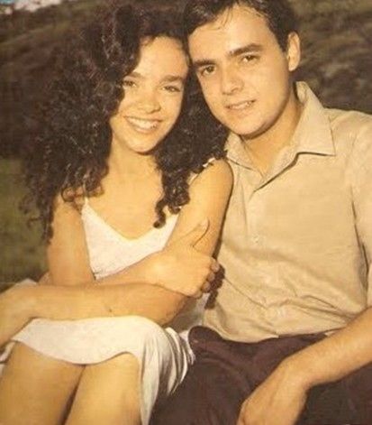 Cássio Gabus Mendes and Luciana Braga