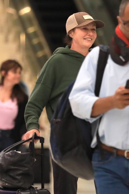 Shannen Doherty – Was seen at LAX