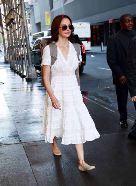 Ashley Judd – Out In New York City