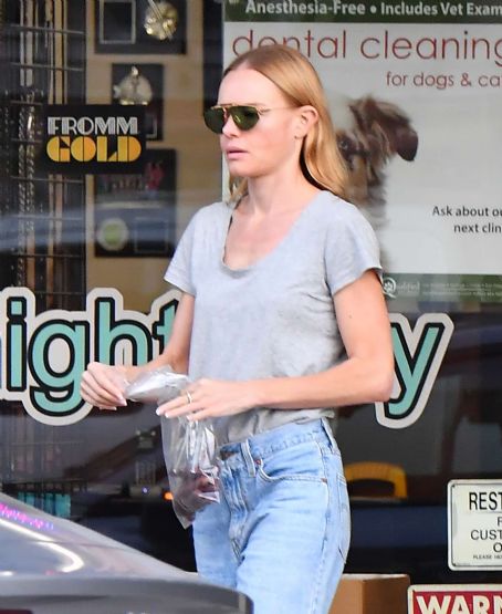 Kate Bosworth – Out in Studio City