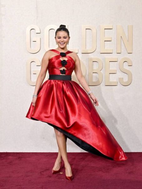 Selena Gomez - 81st Annual Golden Globe Awards - Arrivals (2024)