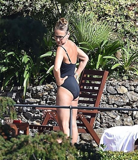 Sarah Jessica Parker in Black Swimsuit in Portofino FamousFix