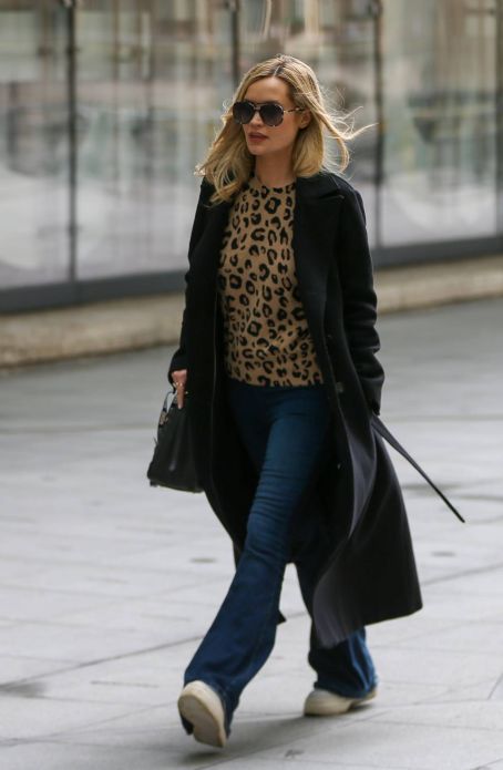 Laura Whitmore – Spotted outside BBC New Broadcasting House in London