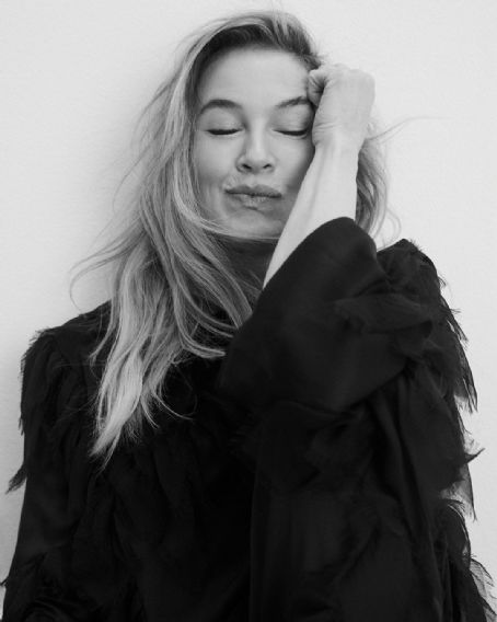 Renée Zellweger - Marie Claire Magazine Pictorial [Australia] (March 2025)