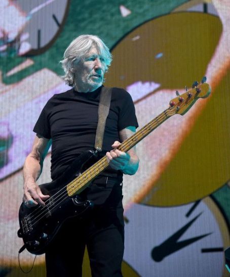Roger Waters Photos - Roger Waters Picture Gallery - FamousFix - Page 5