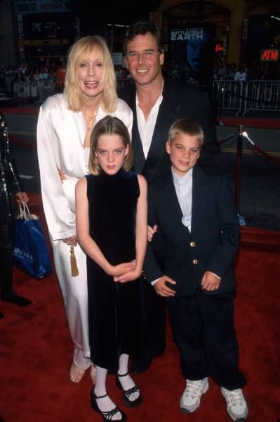 Sally and Family | Sally Kellerman Picture #14057815 - 399 x 600 ...