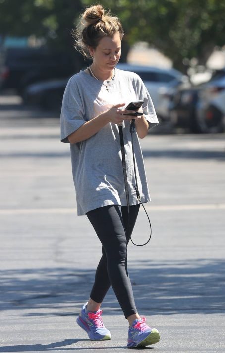 Kaley Cuoco – Leaves her workout session in Agoura Hills