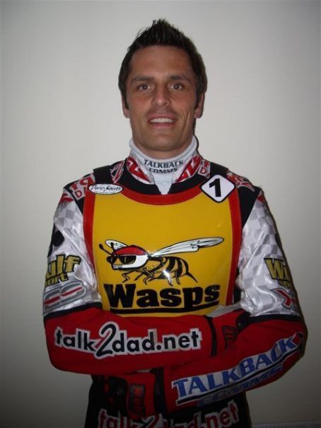 Phil Morris (speedway rider)