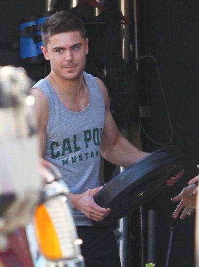 Zac Efron Shows His Hometown Pride While Pumping Iron