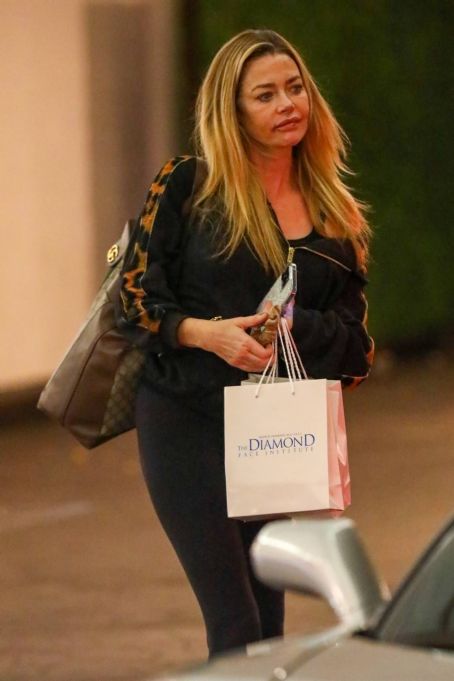 Denise Richards – Leaving The Diamond Face Institute surgical center in Beverly Hills