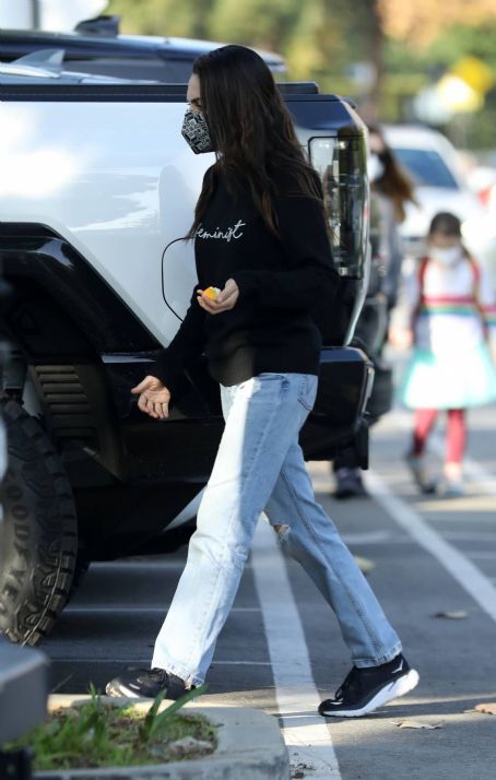 Mila Kunis – Seen while out in Beverly Hills