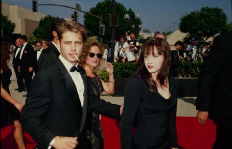 Shannen Doherty and Jason Priestley at The 43rd Annual Primetime Emmy ...