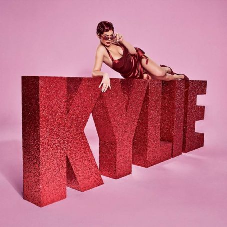 Kylie Jenner – Kylie Cosmetics Campaign: Valentines Collection 2019