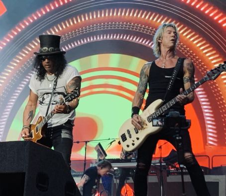 Who is Duff McKagan dating? Duff McKagan girlfriend, wife