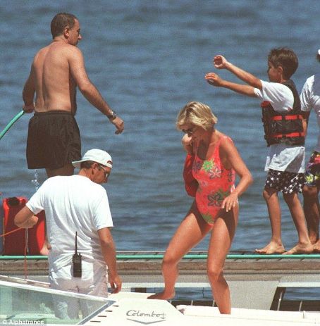 Dodi Fayed, his half-brother & Princess Diana